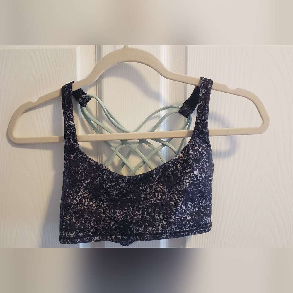 Lululemon bra